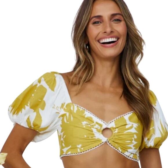 Saints + Secrets M Mustard Yellow Floral Crop Top Puff Sleeves Travel Tropical - Picture 1 of 8